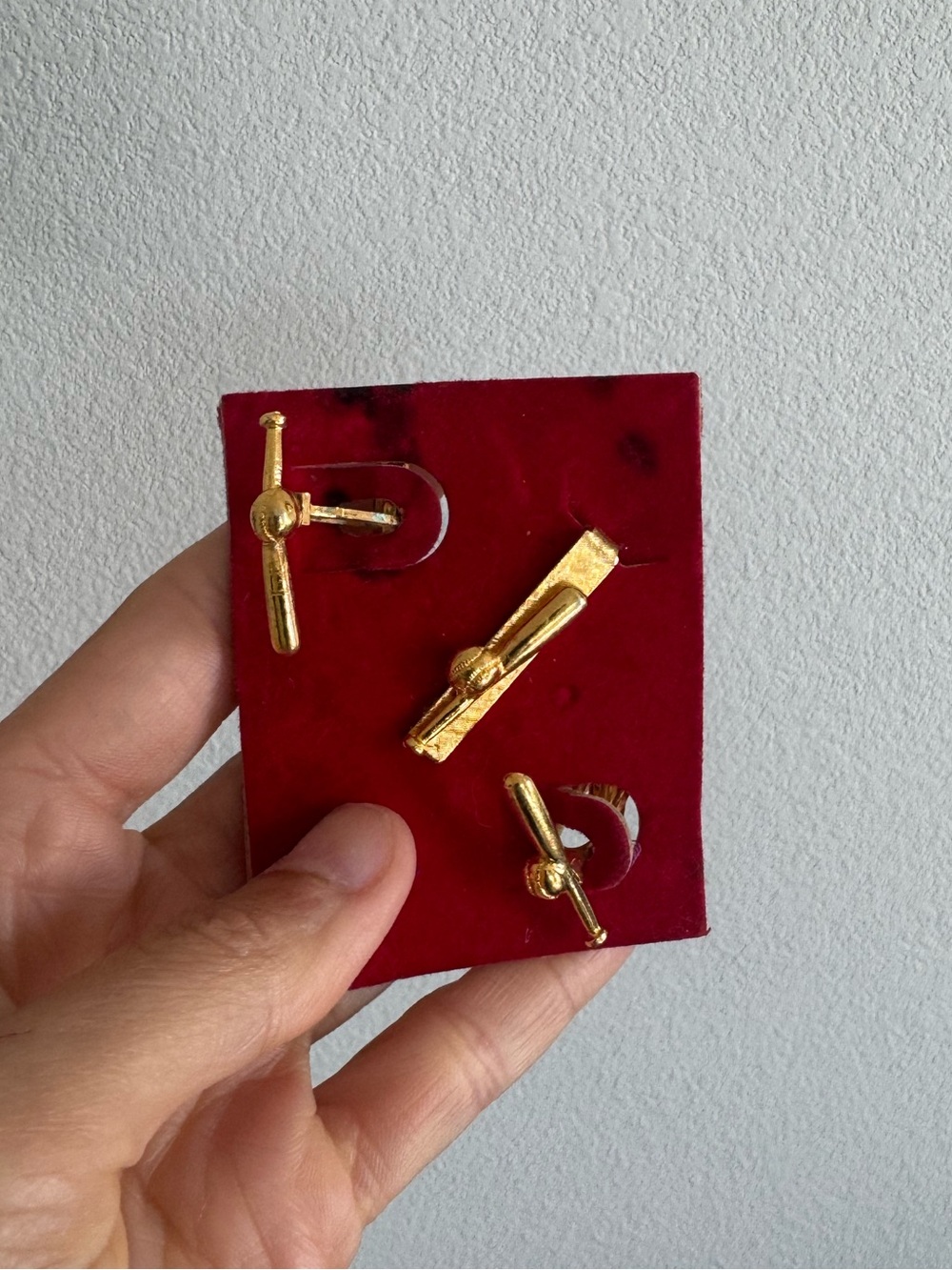 Vintage Gold Tone Baseball Bat & Ball Cufflinks & Tie Clip Set